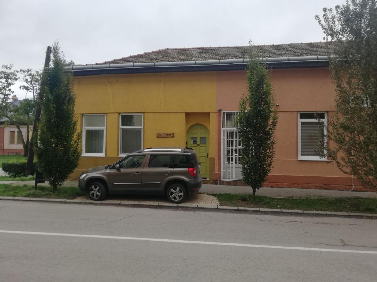 Old Tisa Apartment Senta Exterior photo